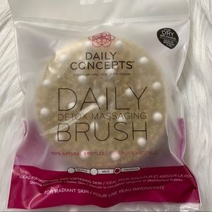 NEW! Daily Concepts Daily Detox Massaging Brush